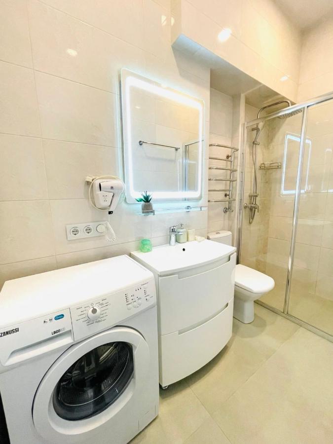 Apartment Жд Вокзал, Центр 利沃夫 外观 照片